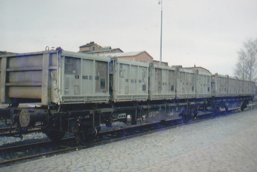 Umschlag von radioaktiven Abf�llen im Bhf. Wendessen