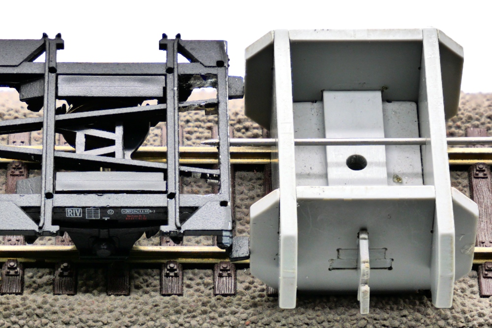 Die Bohrung f�r die OBK-Kupplung ist in die Pufferbohle eingebracht.