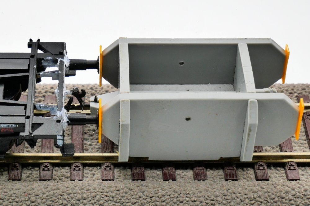 Einsatz der Lehre zum Einbau der OBK-Kupplung