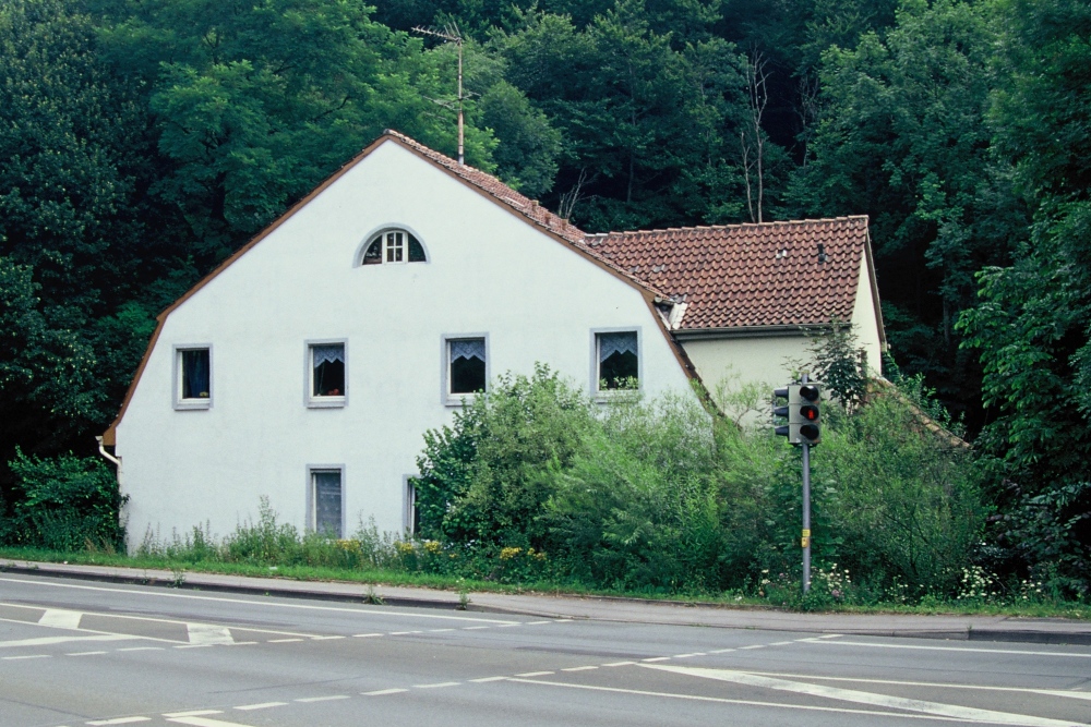 ehemaliges Verwaltungsgeb�ude