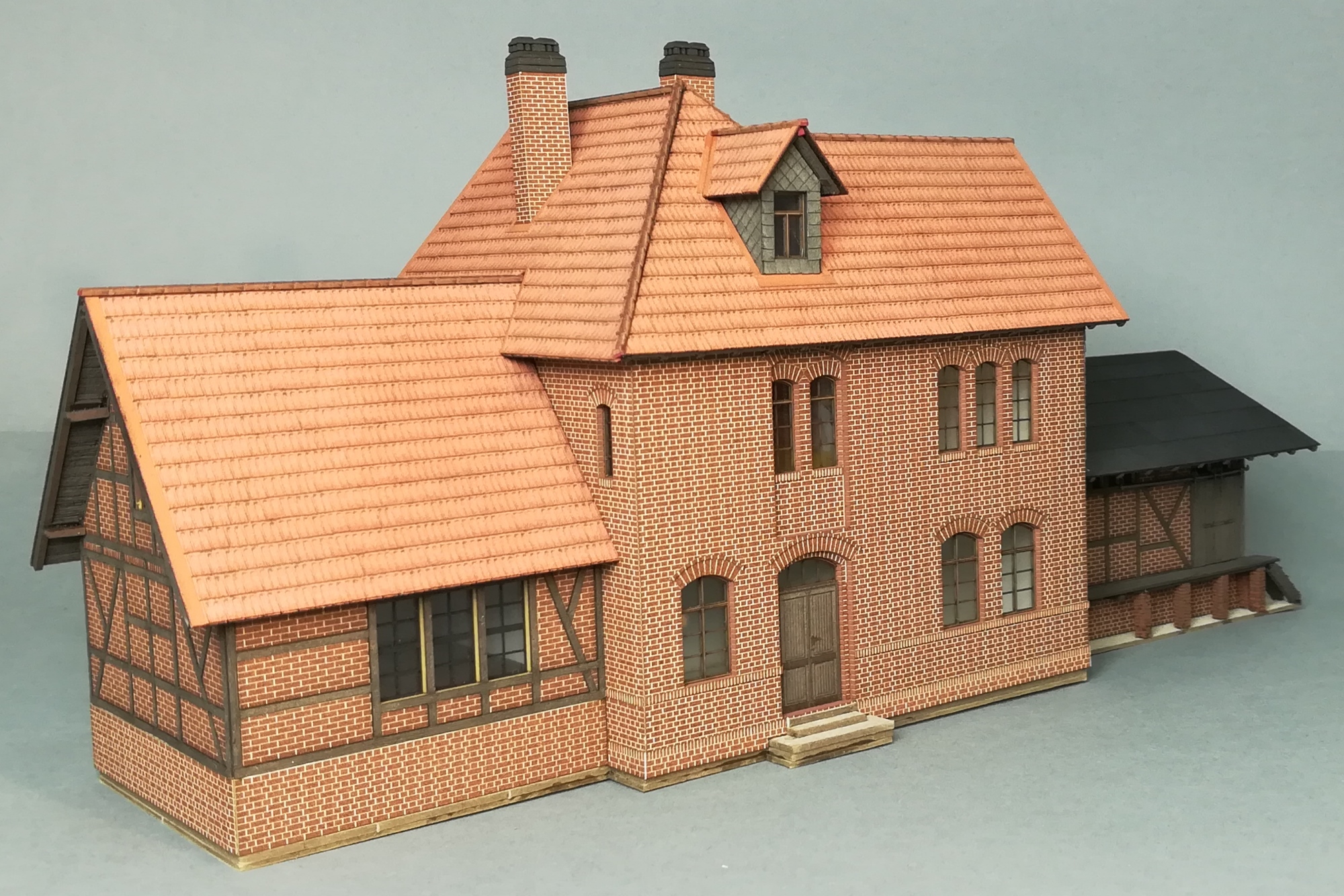 Das Modell des Empfangsgeb�udes