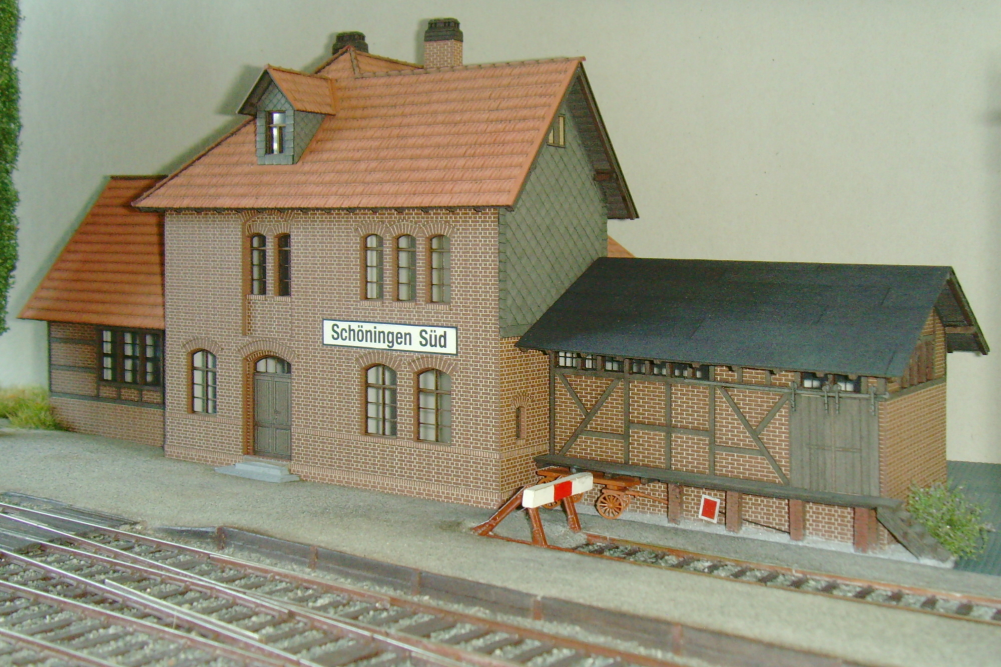 Modell des Empfangsgeb�udes, eingebaut