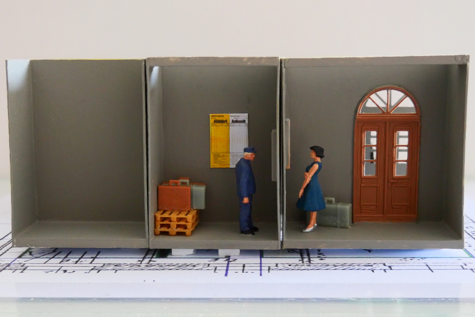 Inneneinrichtung f�r die Fahrkartenausgabe