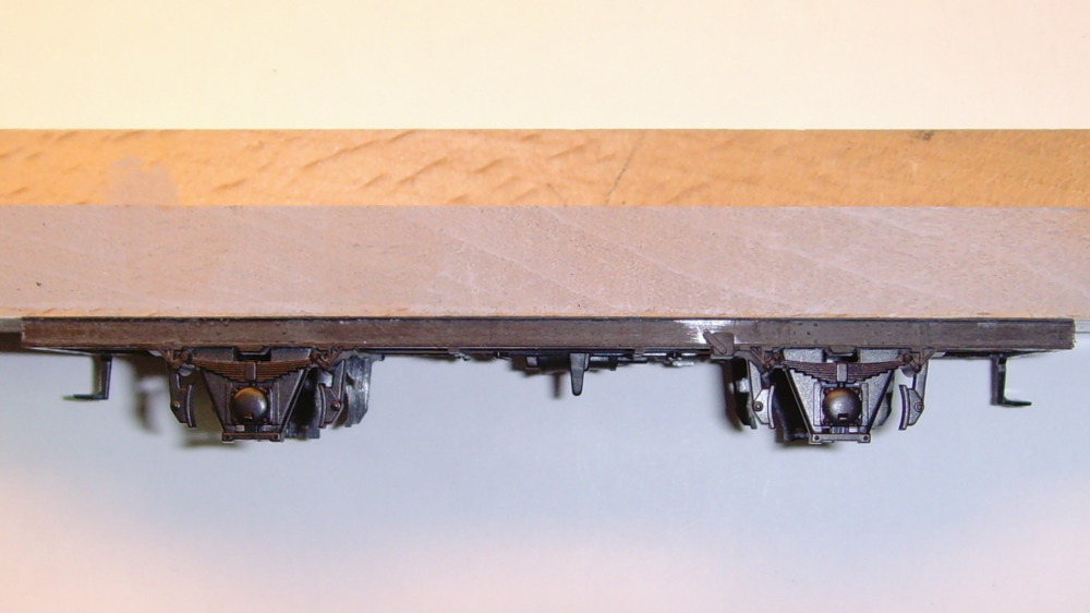 Die Wagenkastenst�tzen sind entfernt worden